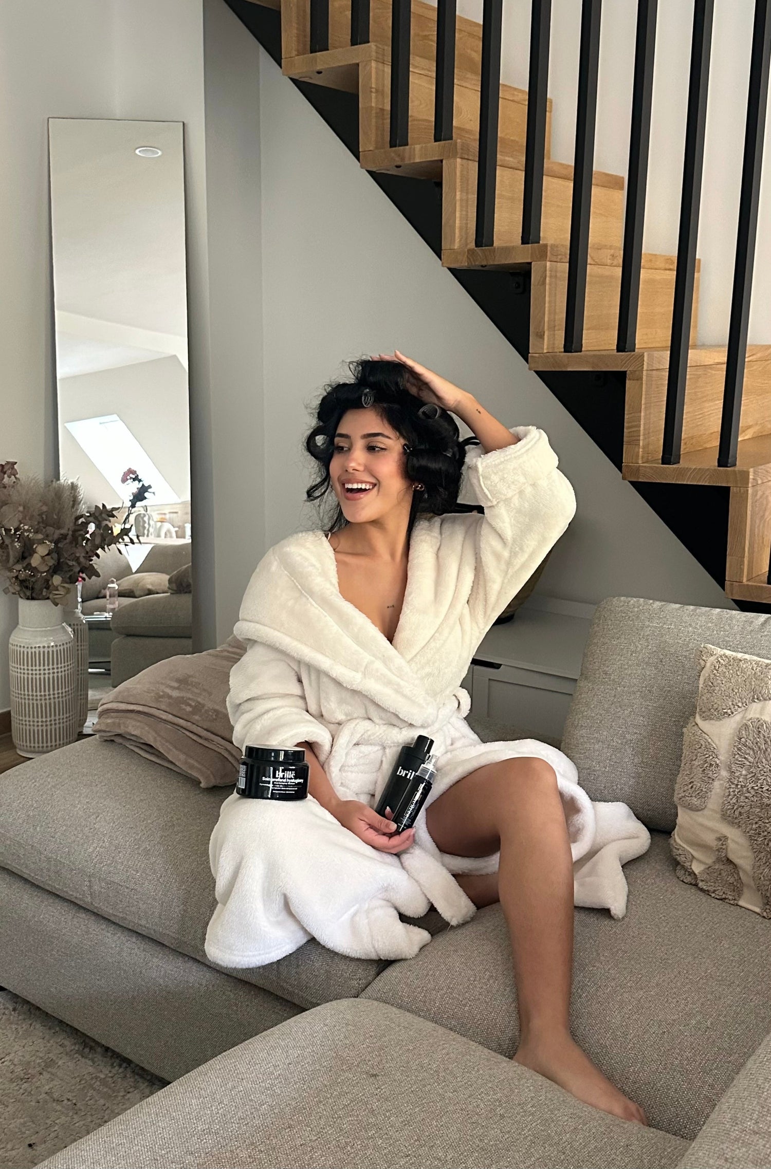 La science derrière brillë : comment nos soins réparent le cheveu grâce au biomimétisme 🔬